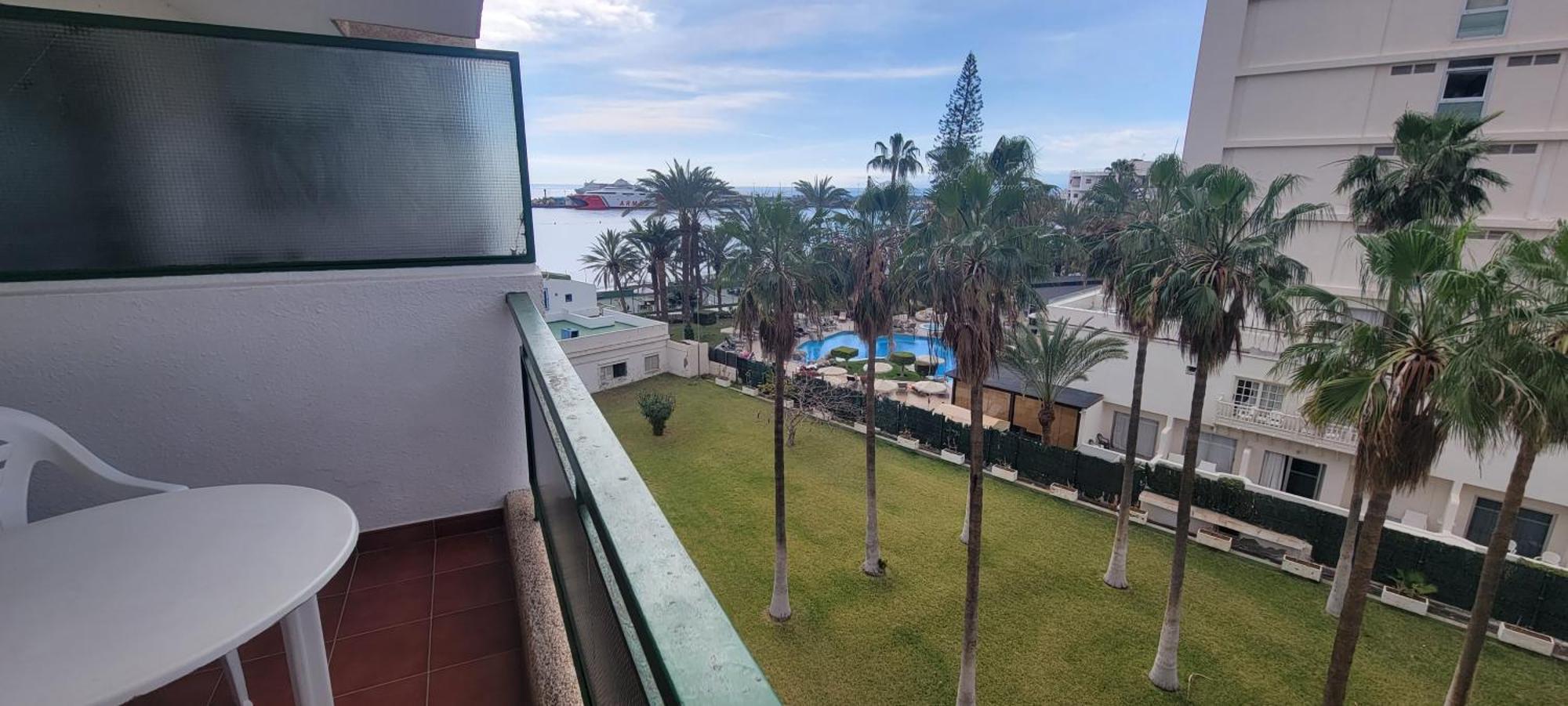 Comodoro- Ravel Лос Кристианос Екстериор снимка